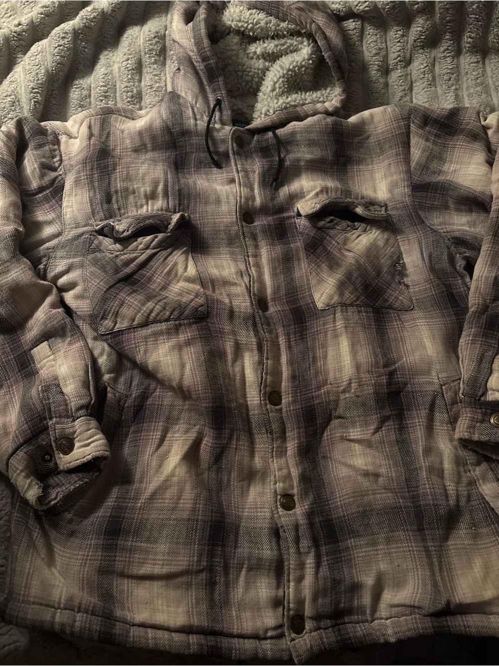 Basic Editions Hooded Sherpa-Lined Plaid Jacket in Gray and Cream